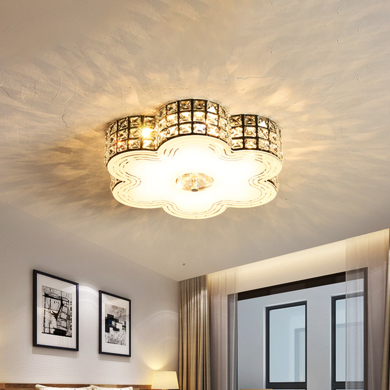 Modern Led Flush Mount Light With Square - Cut Crystals And Floral Design 15.5’/19.5’ Width