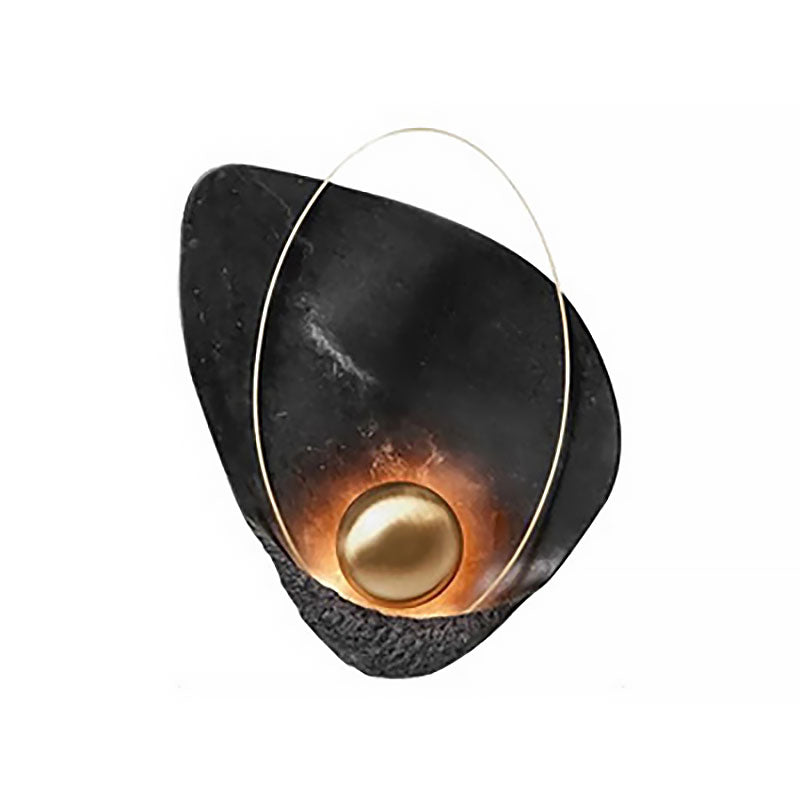 Modern Metal Led Wall Lamp: Resin Shell Shape Single Head White/Black Light