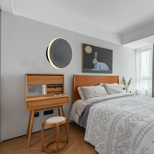 Modern Black/White Led Disc Sconce: Single Acrylic Wall Light In Warm/White