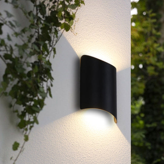 Minimalist 2-Light Black Aluminum Curve Wall Sconce
Note: It Is Important To Strike A Balance