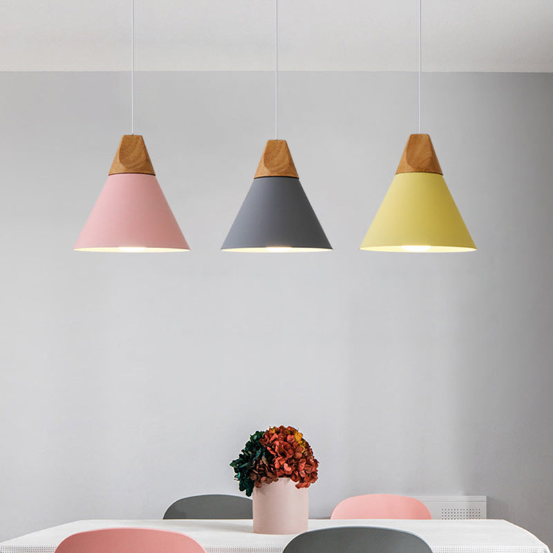 Nordic Style Metal Hanging Ceiling Pendant Lamp With Wooden Top - 1 Light Restaurant Lighting