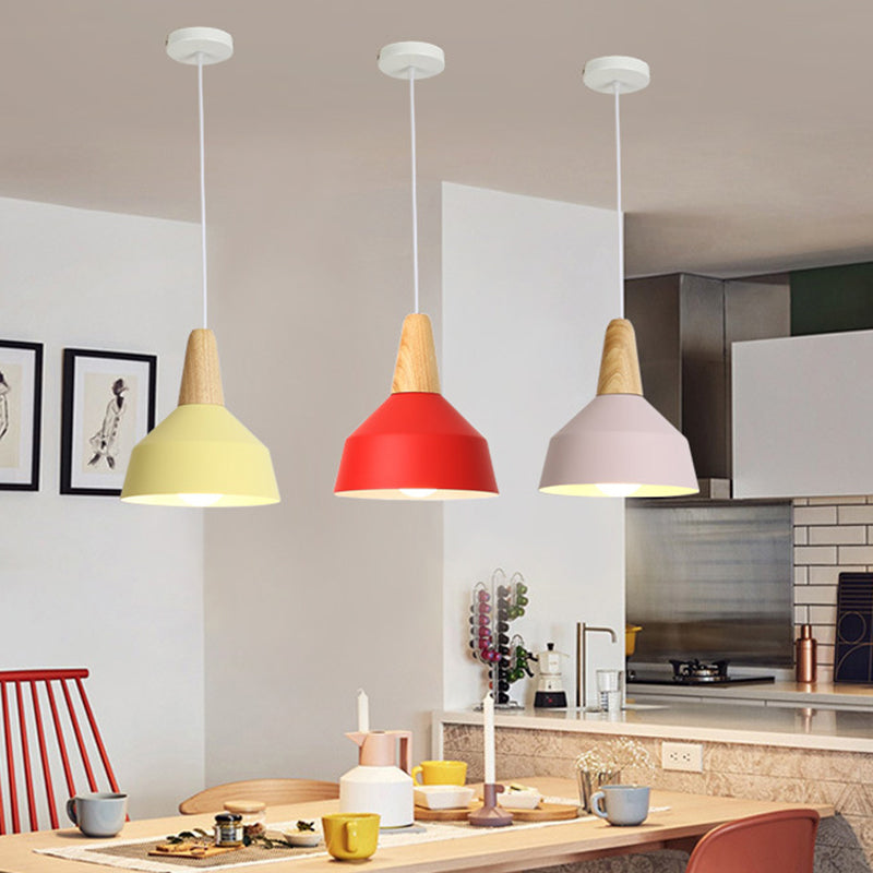 Nordic Style Metal Hanging Pendant Lamp With Wooden Top - Ideal For Restaurants