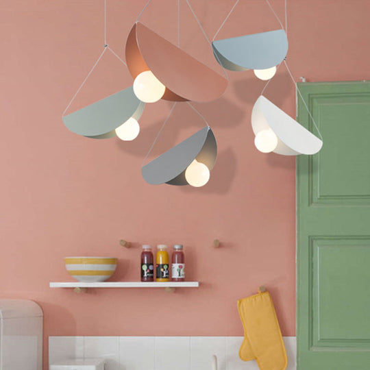Sleek Metal Pendant Ceiling Light- Simplicity & Style In Living Room Lighting