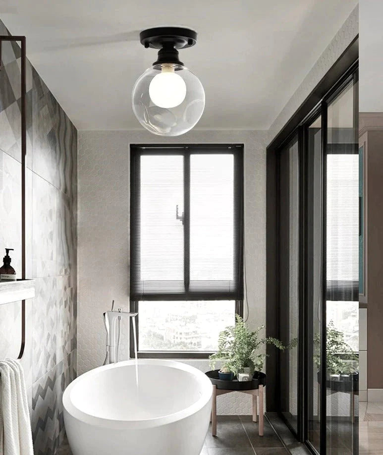 Chana – Moderne, minimalistische Deckenlampe mit Glasbirne