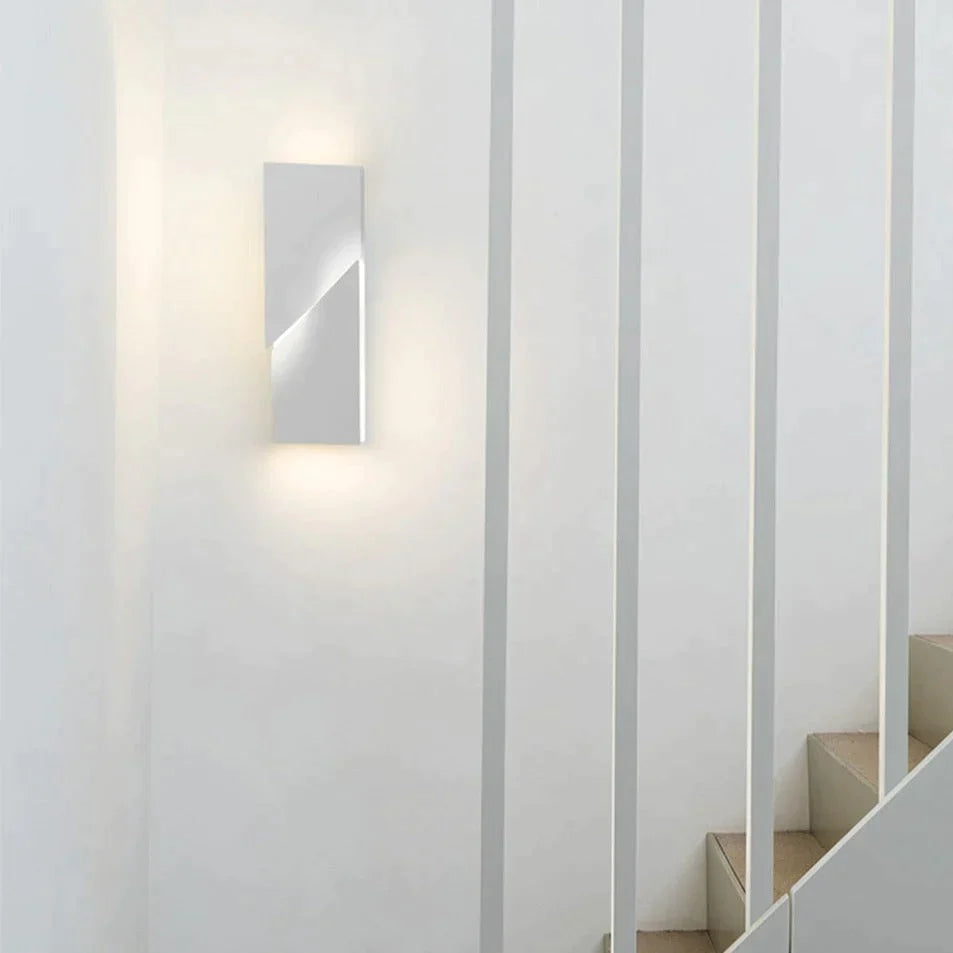 Leanne | Geometric Wall Lamp
