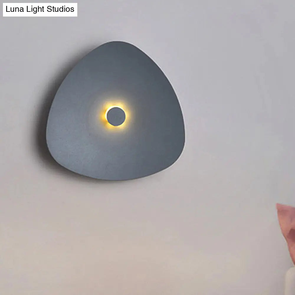 Modern Flaky Sconce Light: 7/9/11 Acrylic Led Wall Mounted Fixture In Grey/White