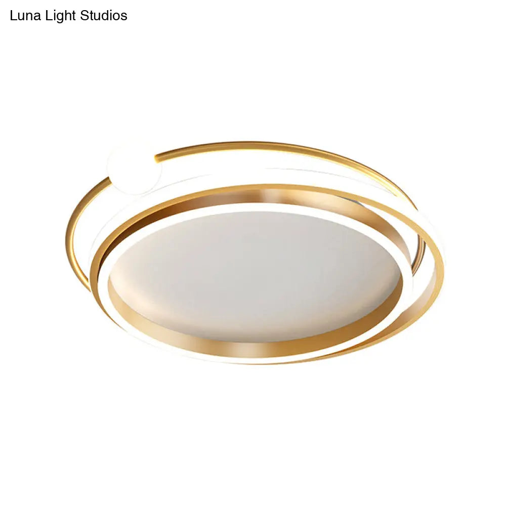 Modern Gold Led Flush Mount Ceiling Light - Metallic Overlap Circle Design 20.5’/24.5’ Wide