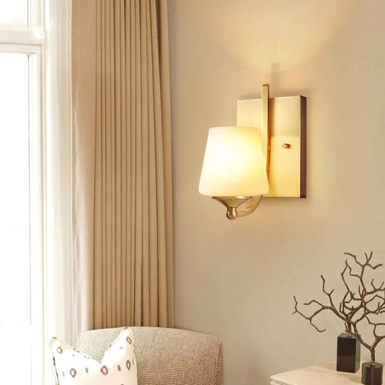 Moderne minimalistische kreative Wohnzimmerlampe Schlafzimmer Scheinwerfer Gang Kupfer Wandleuchte