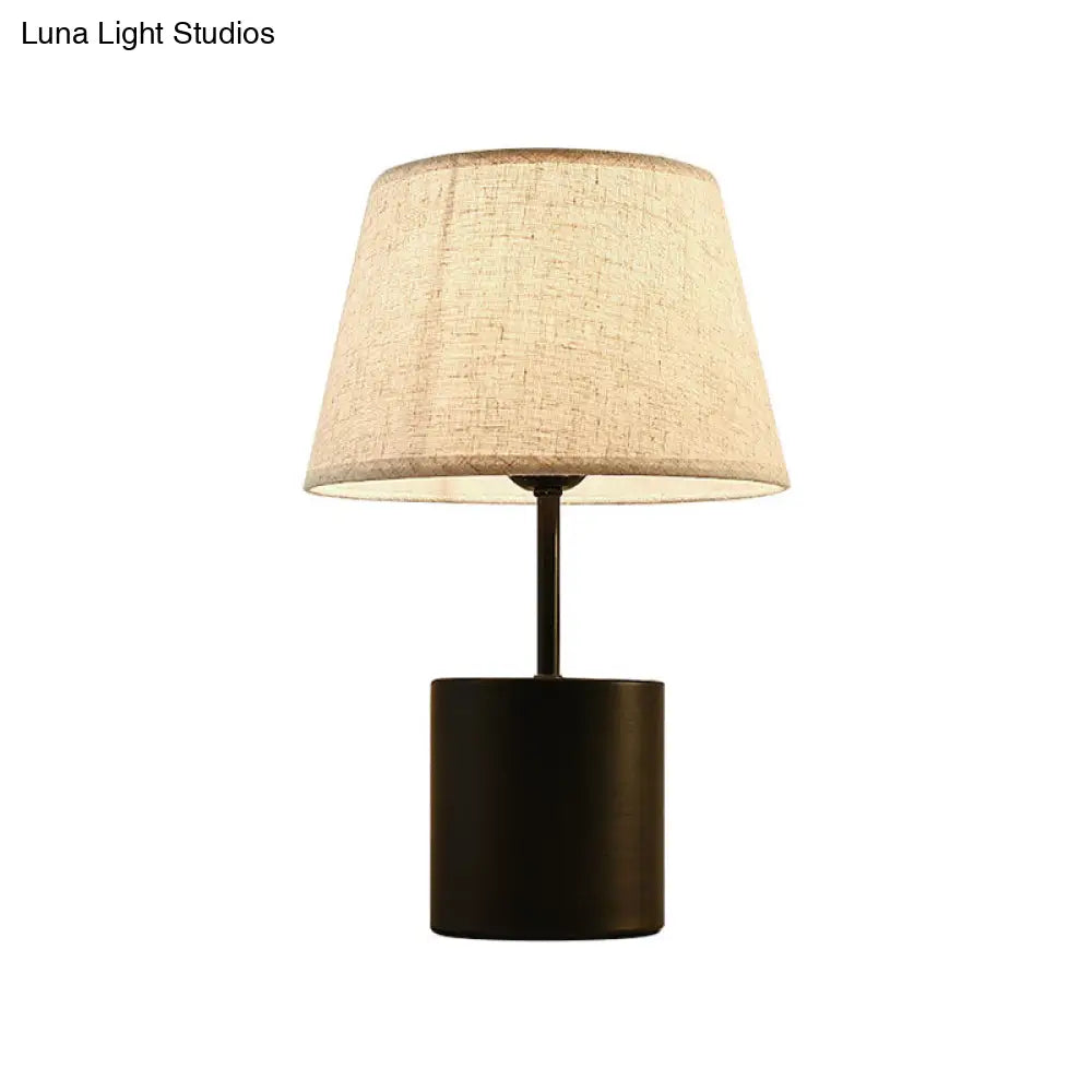 Modern Tapered Reading Book Light: Fabric Led Desk Lamp In Black/White For Bedside