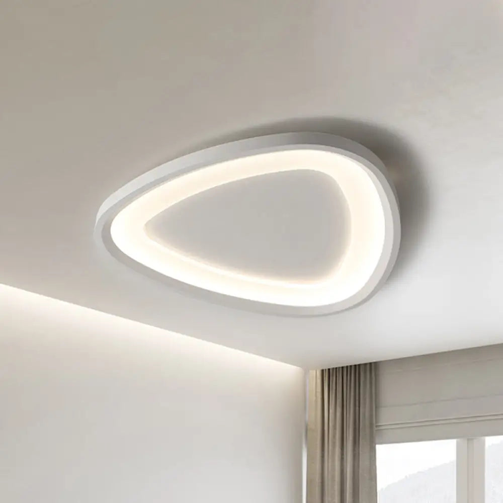 Modern Triangle Ceiling Mount Light - 18’/23.5’ W Stylish Metal Led Flush Lighting Warm/White