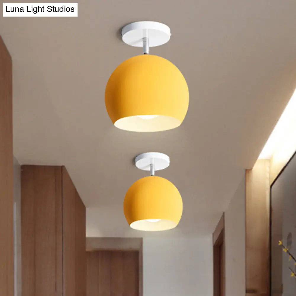 Nordic Style Round Ceiling Flush Mount Light With Metal Aisle Close To Lighting