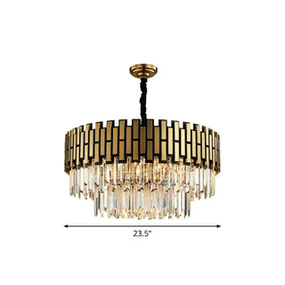 Postmoderner Kronleuchter mit Kristallstäben und Gold-Finish – ideal für die Wohnzimmerdecke