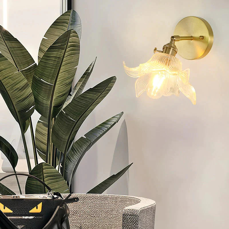 Sherri - Retro Kupferblume | Wandlampe