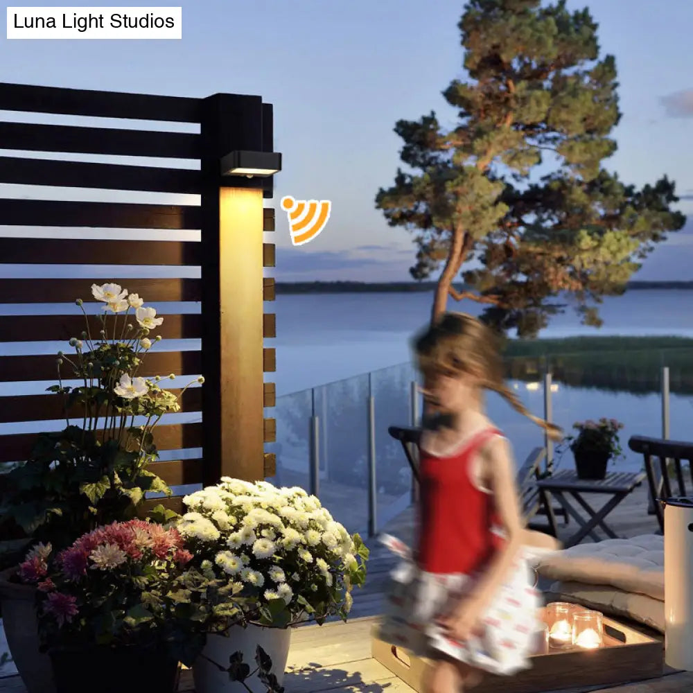 Simplicity Led Metal Solar Sconce Light: Rectangular Black Wall Mount Lamp For Patio