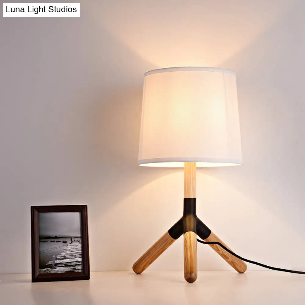 Simplicity Wood Tri-Leg Table Lamp With 1 Light And White Barrel Fabric Shade - Perfect For