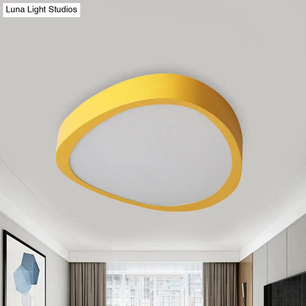 Triangle Acrylic Shade Led Flush Mount Ceiling Light In Warm/White 14’/18’/21.5’ Long For