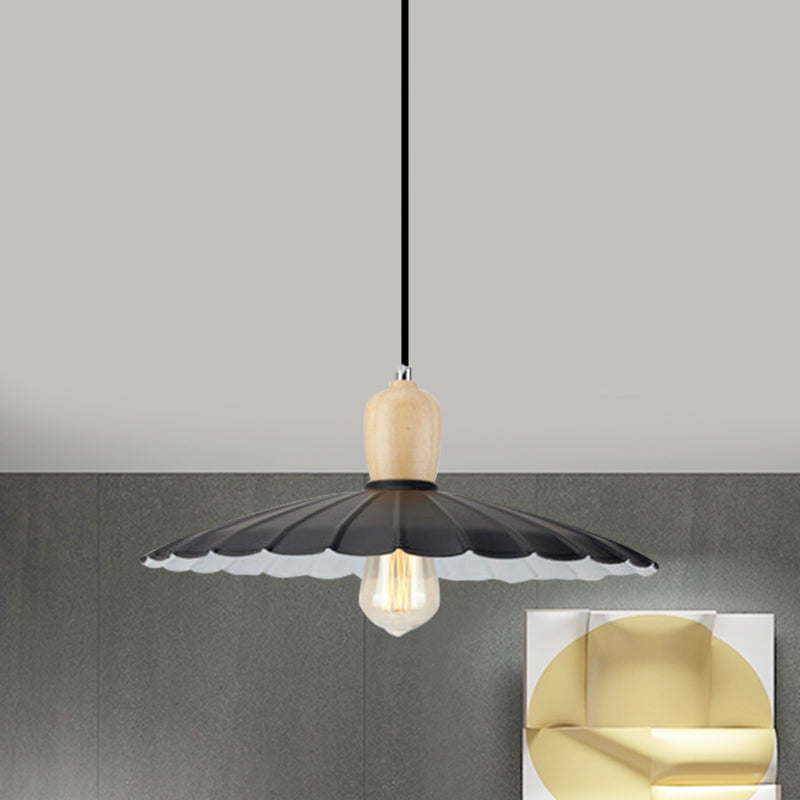 Stylish Vintage Hanging Lamp With Scalloped Edge Black/White Outer And White Inner Metal Pendant