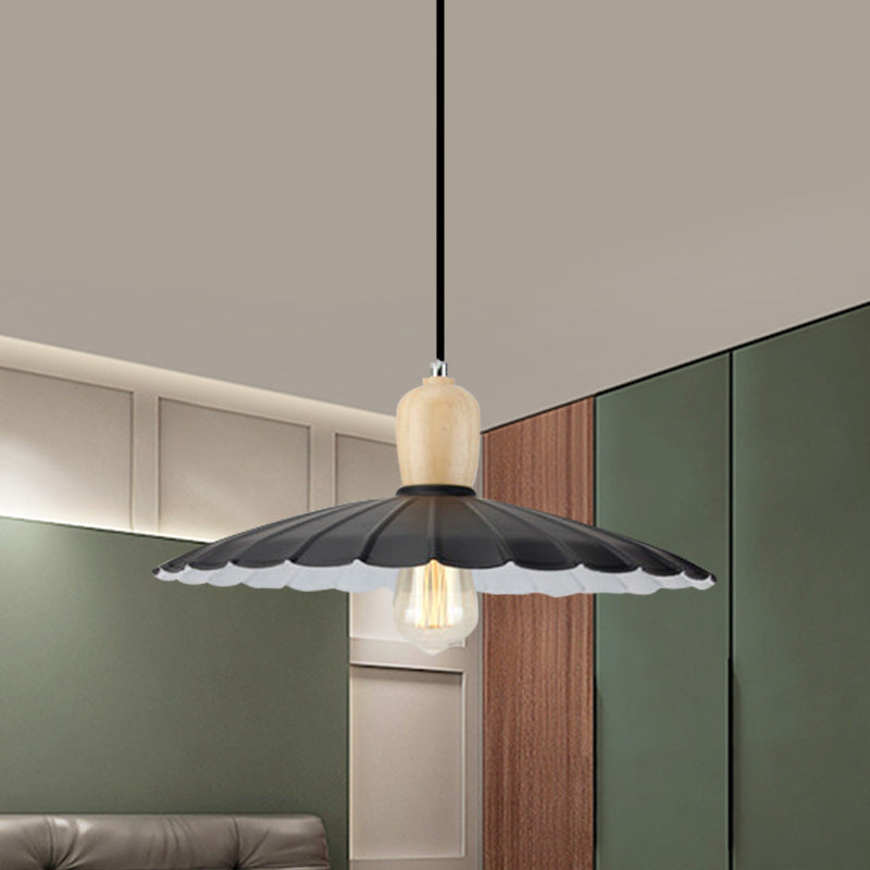 Stylish Vintage Hanging Lamp With Scalloped Edge Black/White Outer And White Inner Metal Pendant