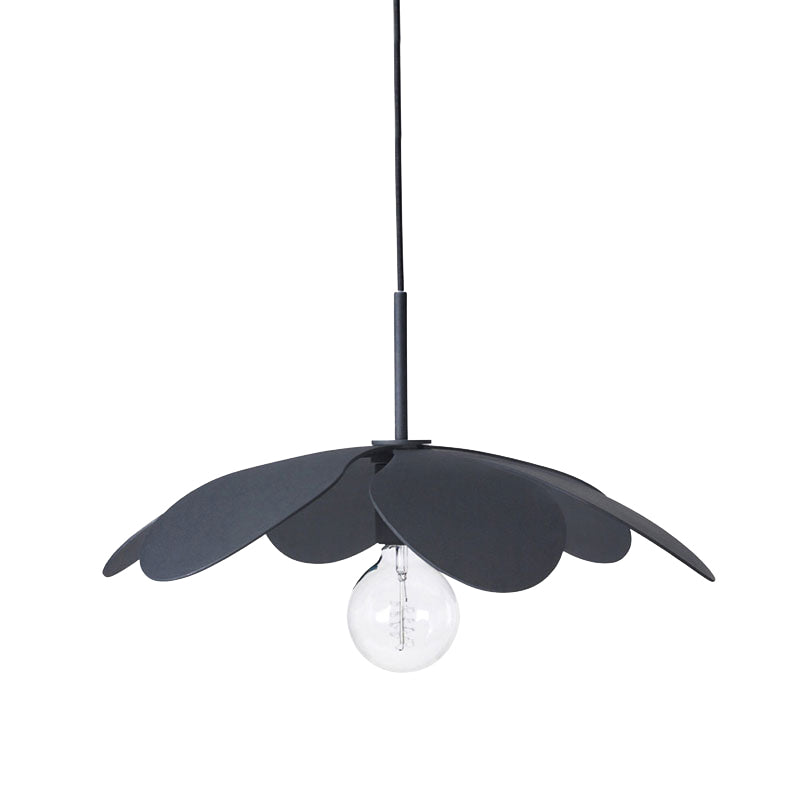 Nordic Style Metal Petal Pendant Lamp With Exposed Bulb In White/Black - Perfect For Living Room
