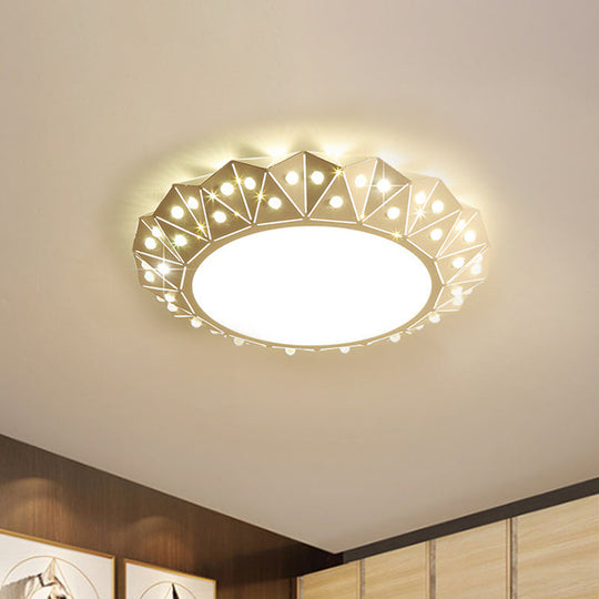 Modern Faceted Round Flushmount Light With Warm/White Led Lighting And Iron Shade 16.5’/22.5’ Wide