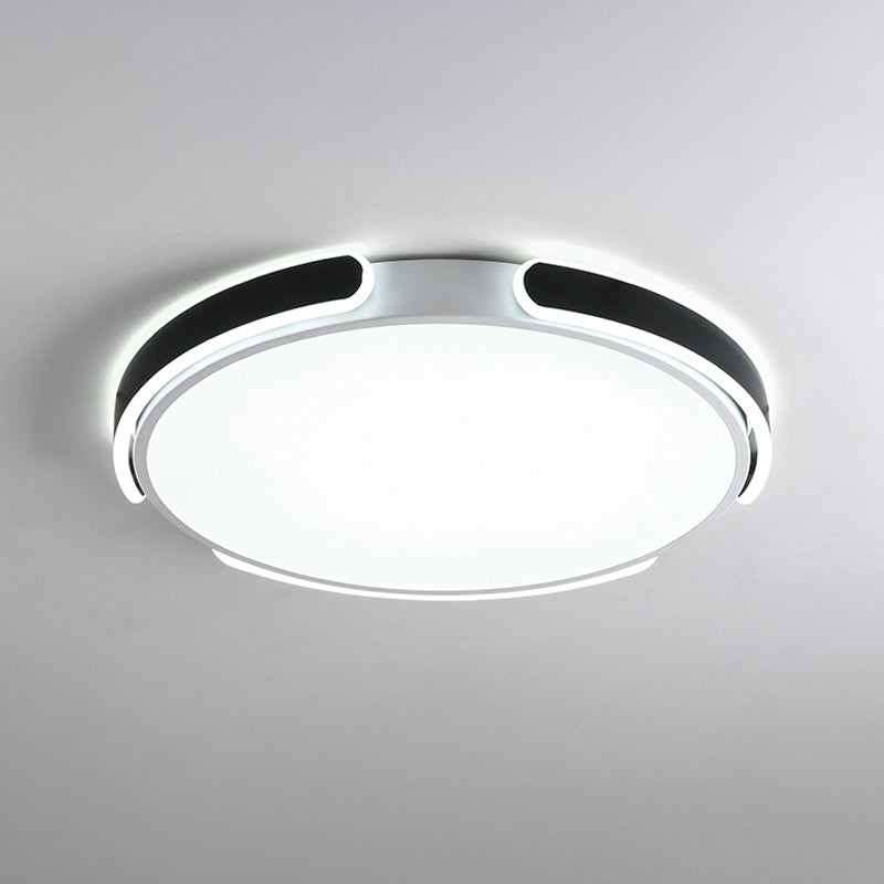 Nordic Led Flush Mount Round Ceiling Light - Black/White With Riveted Straps 14/18/21.5’ Warm/White