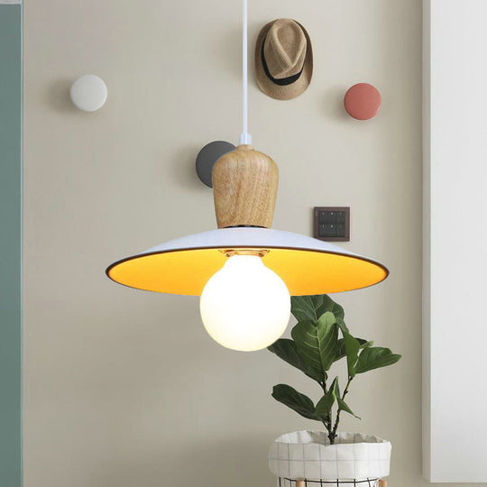 Nordic Flying Saucer Pendant Lamp: Single Bulb Iron Pendulum Light In White/Black-Wood White