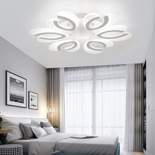 Contemporary Clear And White V - Shaped Flush Mount Led Light Fixture - Acrylic Ceiling With 4/6/9