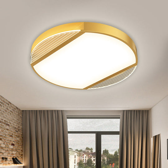 Round Led Gold Flush Mount Ceiling Lamp - Simplicity Metallic Design In Warm/White Light