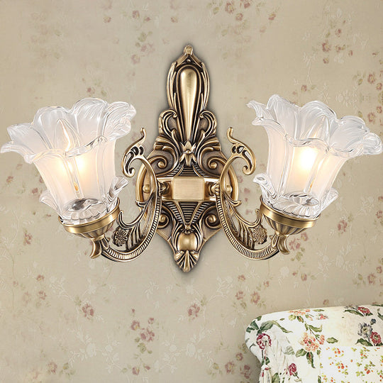 Countryside Flower Shaped Wall Lamp With Clear Ridged Glass And Brass Bulbs 2 /