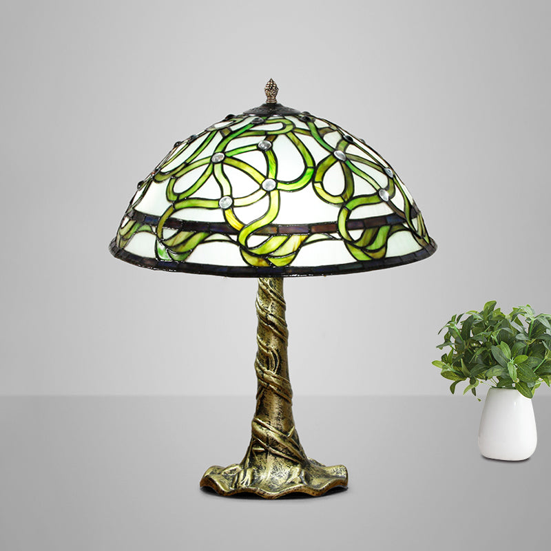 Isabelle - Stained Bowl Hand-Cut Glass Table Light Baroque 1 Bulb Brass Night Lamp With Pull Chains