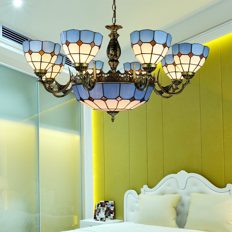Mediterraner Kronleuchter aus geschliffenem Glas in blauer Schalenform mit 11 Lichtern