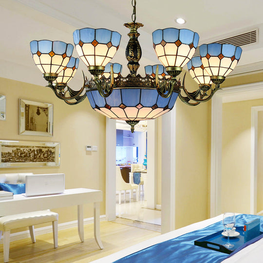 Mediterraner Kronleuchter aus geschliffenem Glas in blauer Schalenform mit 11 Lichtern