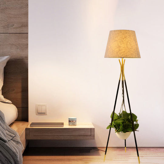 Modern Tripod Floor Lamp With Black/White/Flaxen Drum Shade Ideal For Reading And Warehouse Lighting