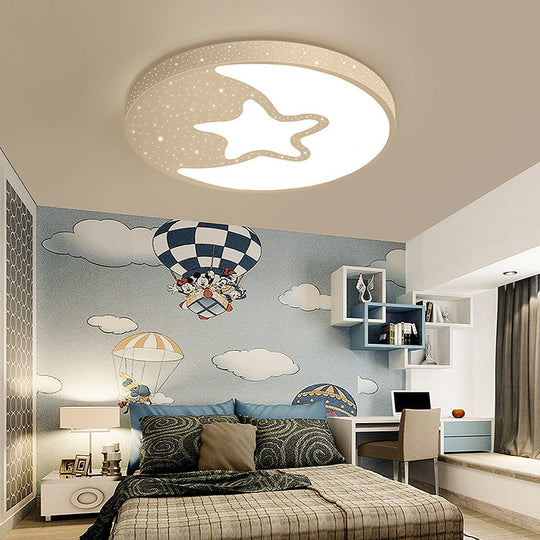 Starry Kid Bedroom Flush Ceiling Light - Crescent Metal Led Fixture In White / 16 Warm
