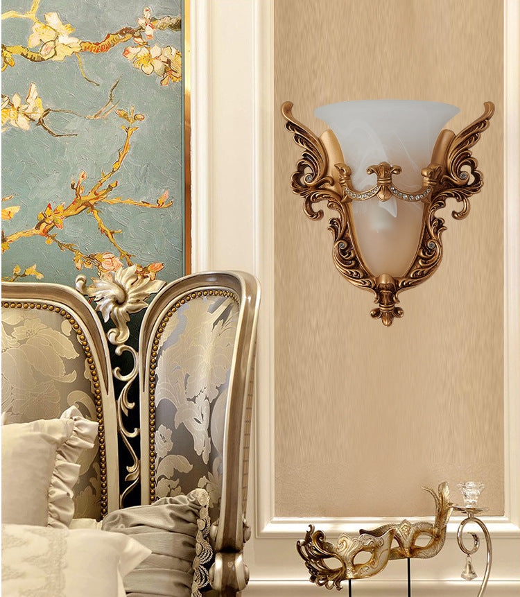 Opal Glass Gold Wall Sconce - Elegant 1-Bulb Cottage Lighting For Living Room