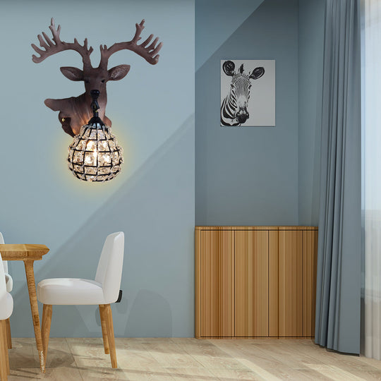 Traditional Resin Elk Wall Sconce - Bedroom Lighting Fixture (1 Light) In Black/Gold Left/Right