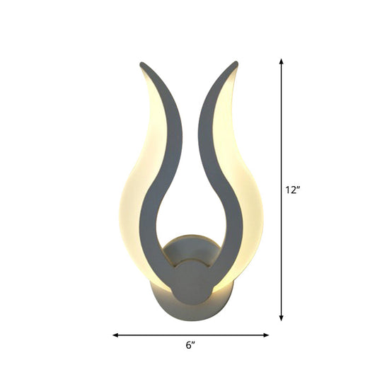 Nordic Led Flame-Shaped Wall Sconce Light For Cozy Bedroom Ambiance In Warm/White