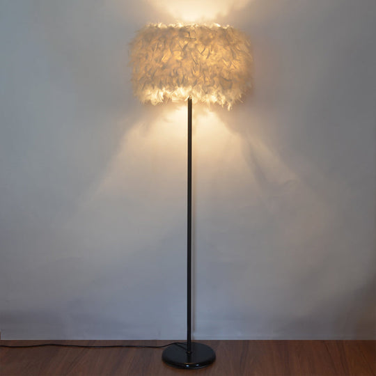 Minimalist Black/White Drum Floor Lamp With Feathered 1 Head Curved/Straight Pole