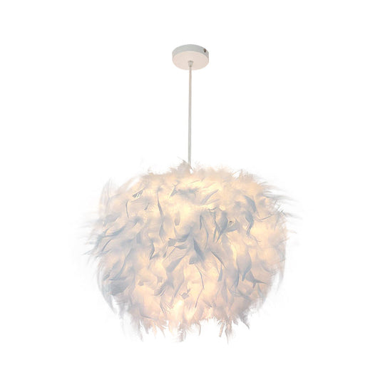 Nordische Feder-Pendelleuchte – handgefertigtes halbkugelförmiges Design, 1-flammiges weißes Hängeleuchten-Set (11"/15"/19,5" B)