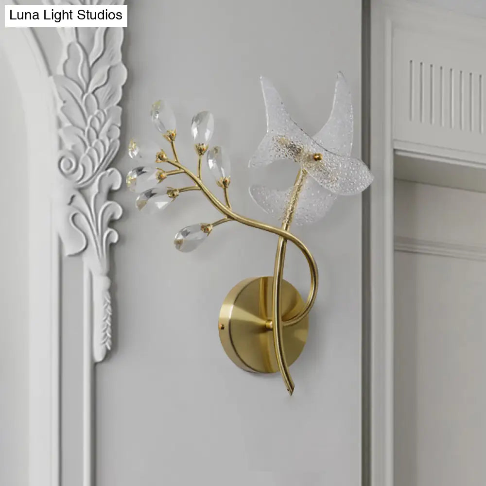 2-Headed Gold Wall Mounted Sconce: Simple Branch Design With Faceted Crystal Lamp Shades
