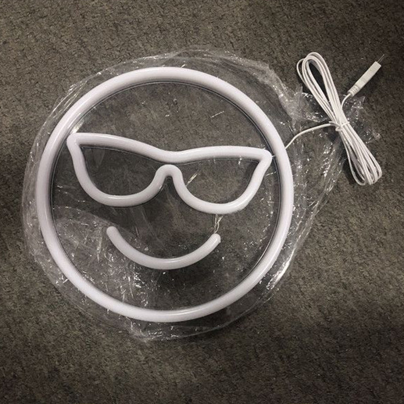 Mini Usb-Powered Led Smiley Nightstand Light - Contemporary White Plastic Wall Lamp