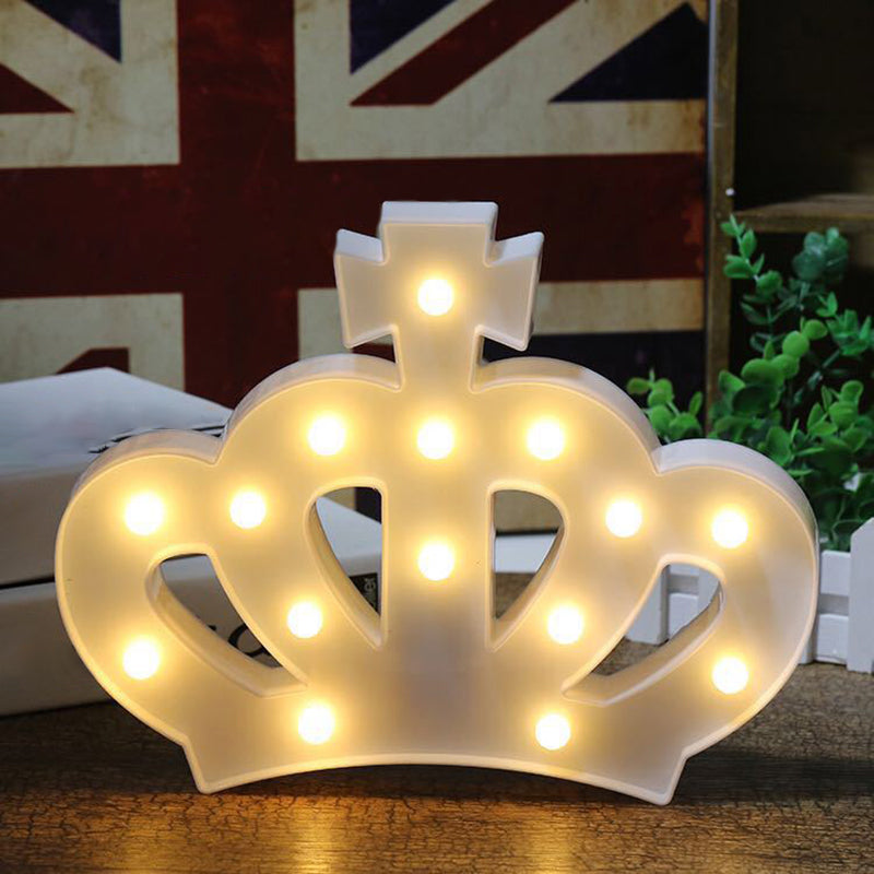 Cartoon Style Plastic Crown Nightstand Lamp - Battery Operated Led Night Light White / A