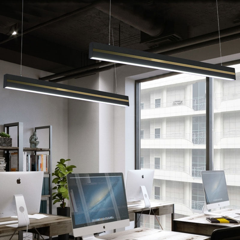 Moderne LED-Pendelleuchte aus Metall für Konferenzräume