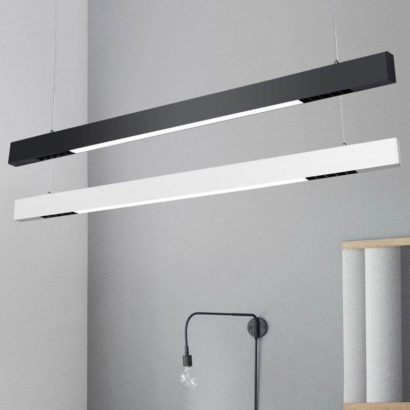 Schlankes Pendelleuchten-Set aus Acryl mit LED-Aufhängung – ideale minimalistische Beleuchtungslösung für Büros