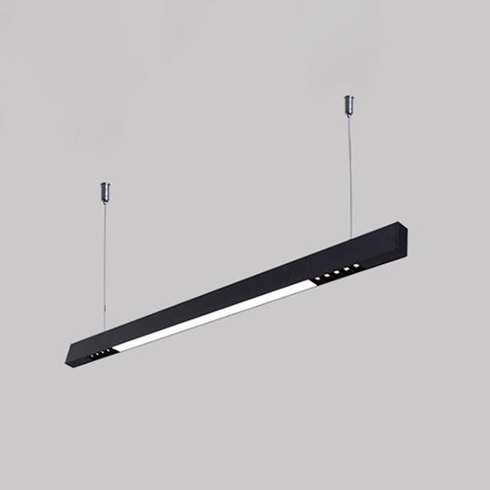 Schlankes Pendelleuchten-Set aus Acryl mit LED-Aufhängung – ideale minimalistische Beleuchtungslösung für Büros