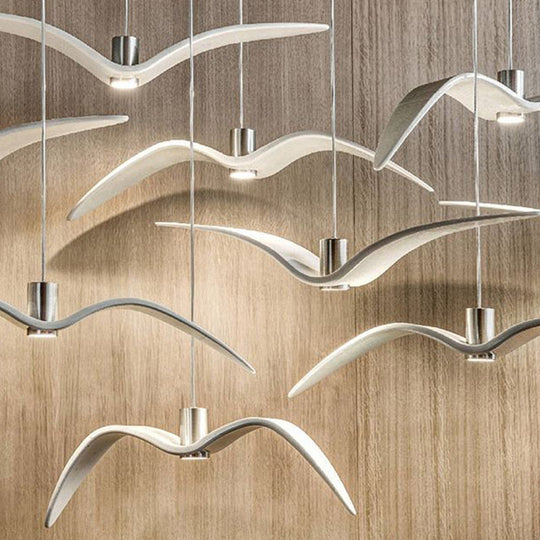 Seagull Resin Suspension Pendant Ceiling Light: Artistic Single-Bulb Fixture For Restaurants