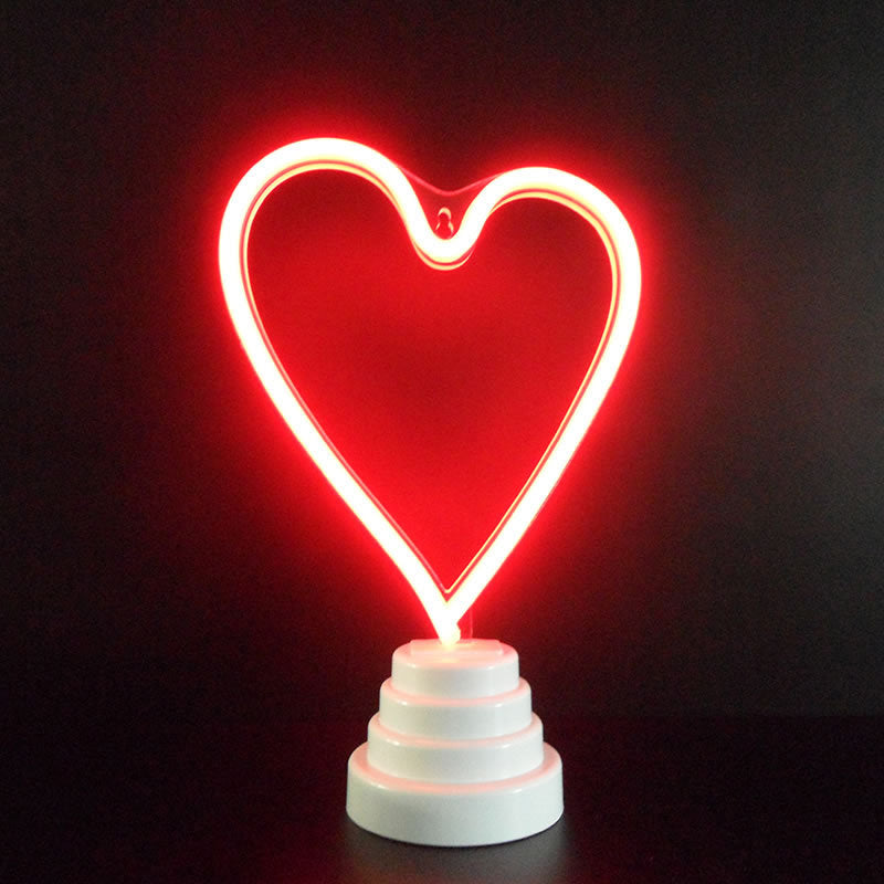 Mini Led Cartoon Table Lamp - Battery Powered Bedroom Nightstand Light In White / Loving Heart