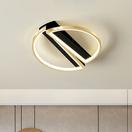 Sleek Geometrical Flush Ceiling Light In Black - Gold Finish - Simplicity Acrylic Flushmount For