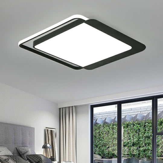 Schwarzes quadratisches LED-Deckenlicht mit Acrylschirm – minimalistische Deckenleuchte 