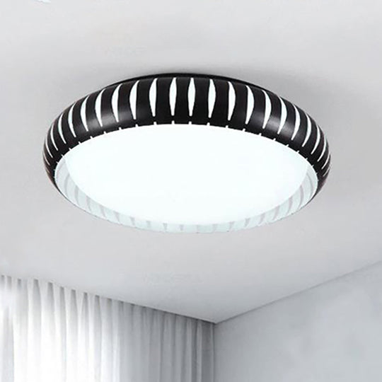 Simple Metal Led Ceiling Flush Mount Light White/Black With Hollow Shade For Living Room